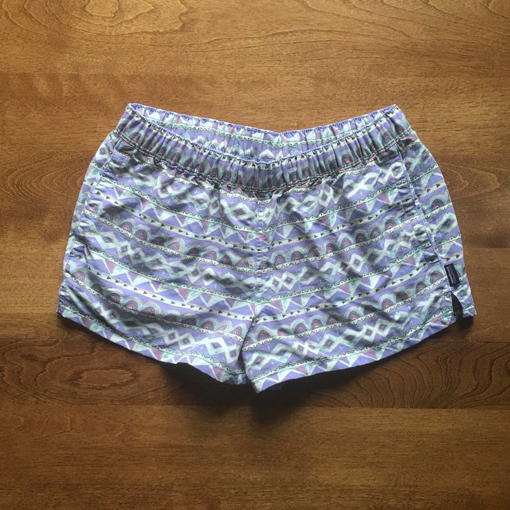Patagonia patterned shorts S